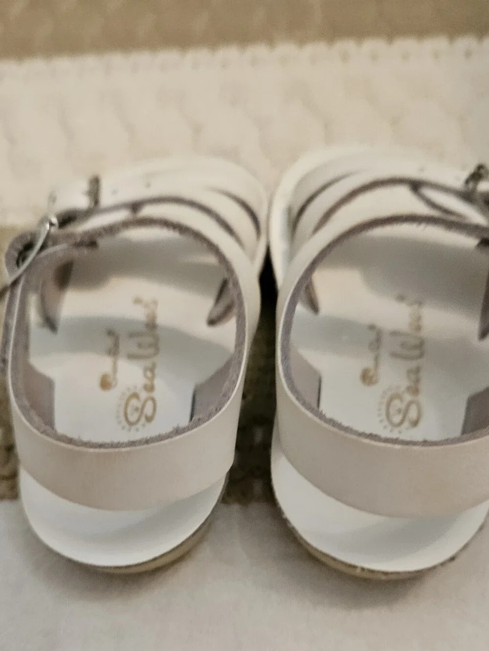 Sea Wees White Sandals | Size 3
